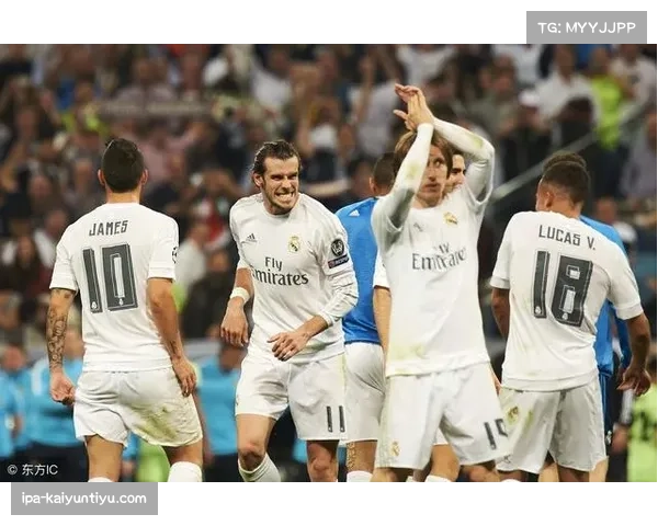 皇马快速转换中前场球员位置轮换默契度分析报告